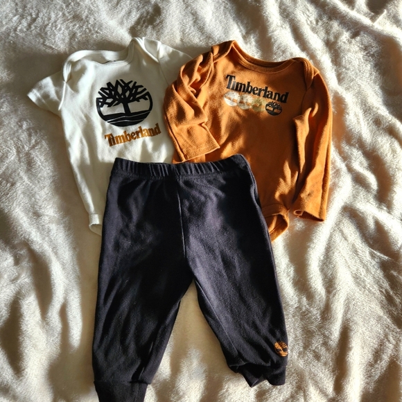 Timberland infant 3 piece outfit - Picture 1 of 5